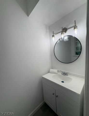 940 Hobson St, Alpha Boro, NJ 08865