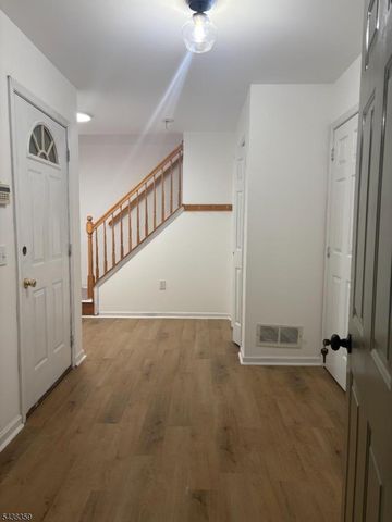 940 Hobson St, Alpha Boro, NJ 08865