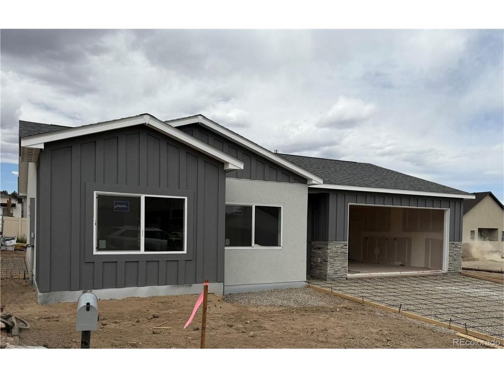 255 Sasha St, Grand Junction, CO 81503