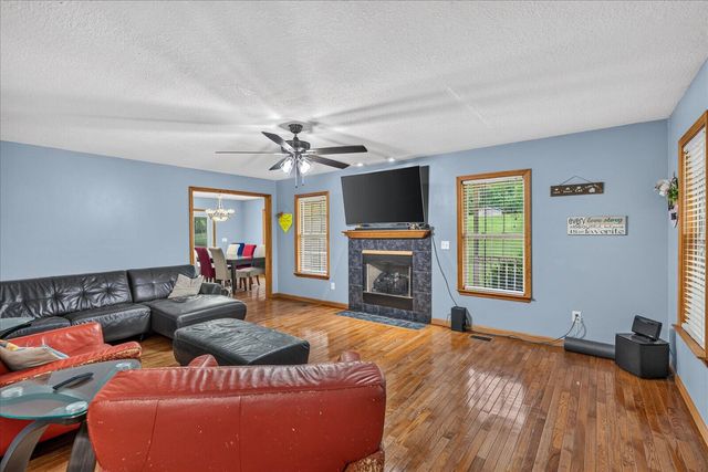 135 Mcdonough Road, Whitwell, TN 37397