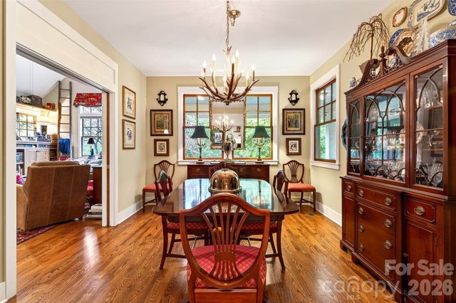 52 Cheshire Drive, Black Mountain, NC 28711