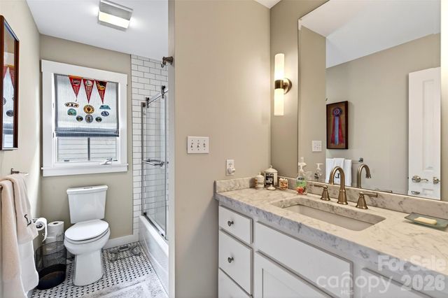 52 Cheshire Drive, Black Mountain, NC 28711