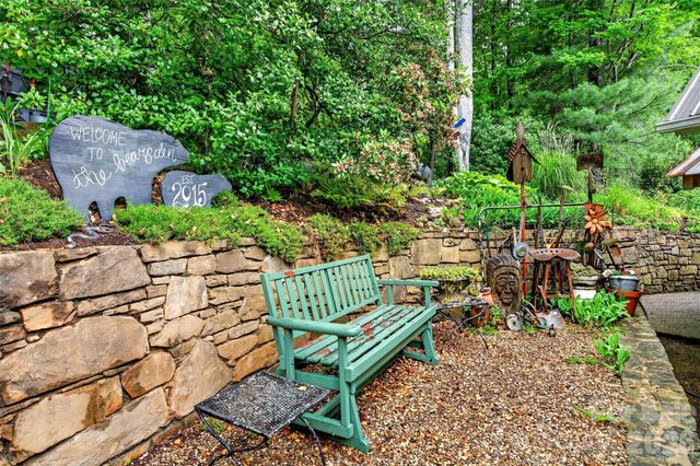 52 Cheshire Drive, Black Mountain, NC 28711