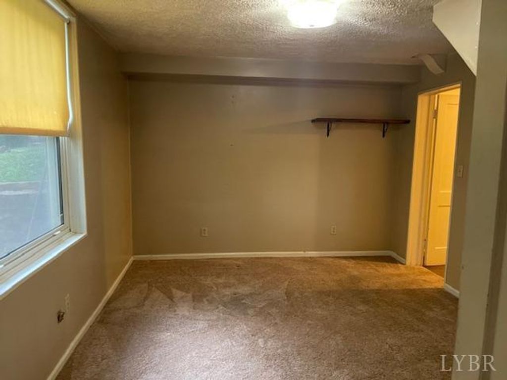 Image 18 of property listing at 110 Walton Road, Lynchburg, VA 24502
