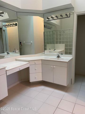 729 Kenwood Circle, Melbourne, FL 32940