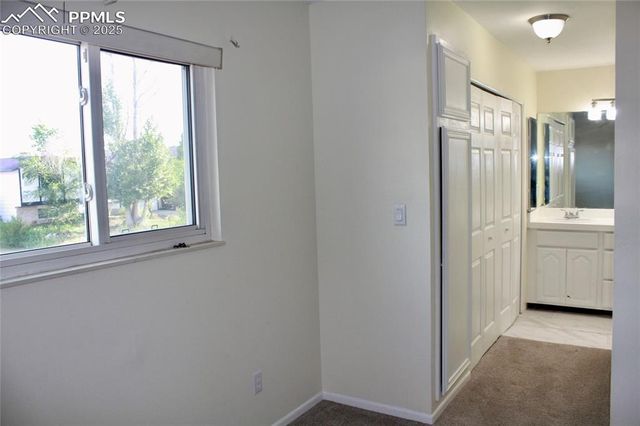 7670 Sunny view Lane, Colorado Springs, CO 80911