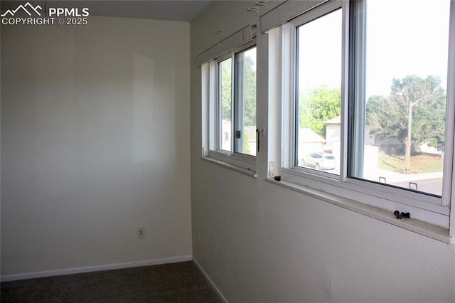 7670 Sunny view Lane, Colorado Springs, CO 80911