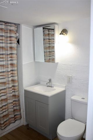 7670 Sunny view Lane, Colorado Springs, CO 80911