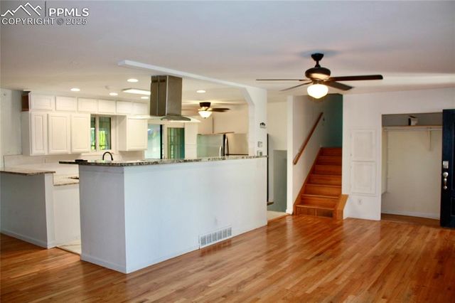 7670 Sunny view Lane, Colorado Springs, CO 80911