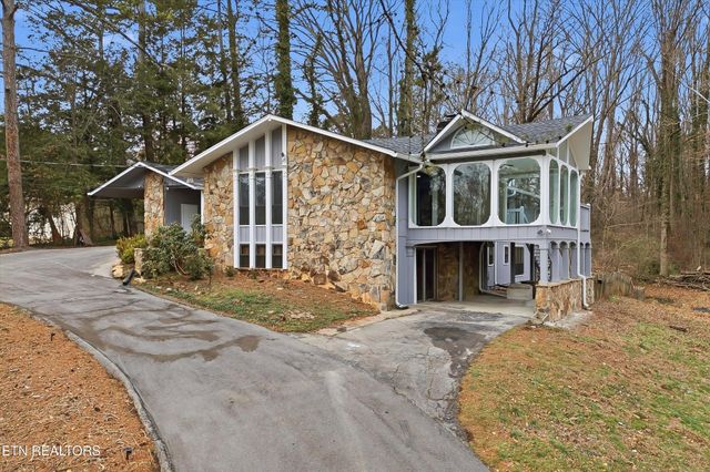 8129 Ainsworth Drive, Knoxville, TN 37909