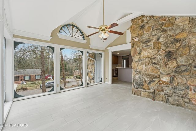 8129 Ainsworth Drive, Knoxville, TN 37909