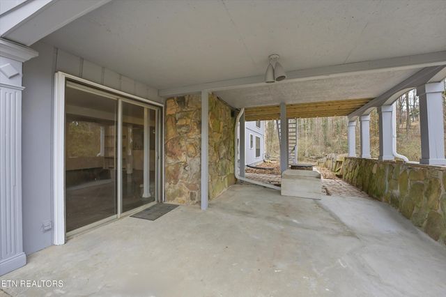 8129 Ainsworth Drive, Knoxville, TN 37909