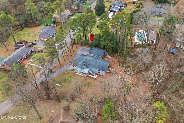 8129 Ainsworth Drive, Knoxville, TN 37909