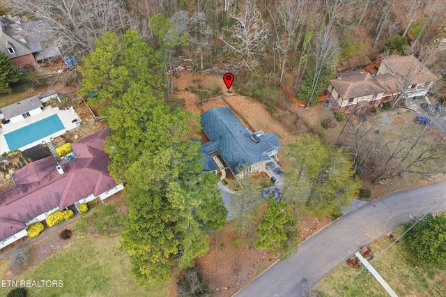 8129 Ainsworth Drive, Knoxville, TN 37909