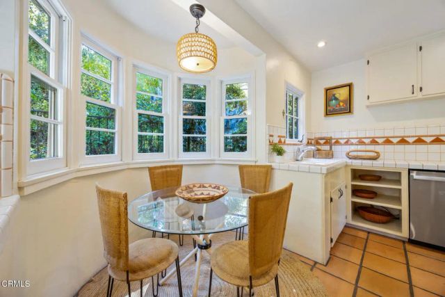 3243 Menlo Drive, Glendale, CA 91208