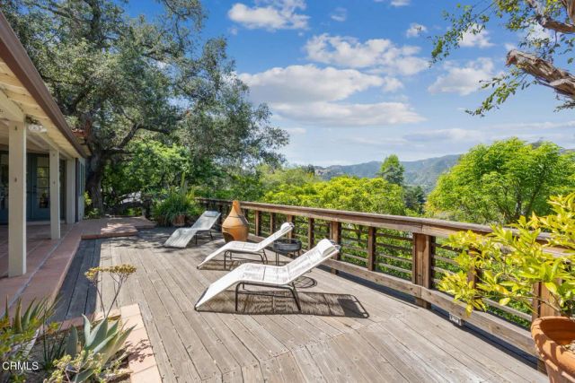 3243 Menlo Drive, Glendale, CA 91208