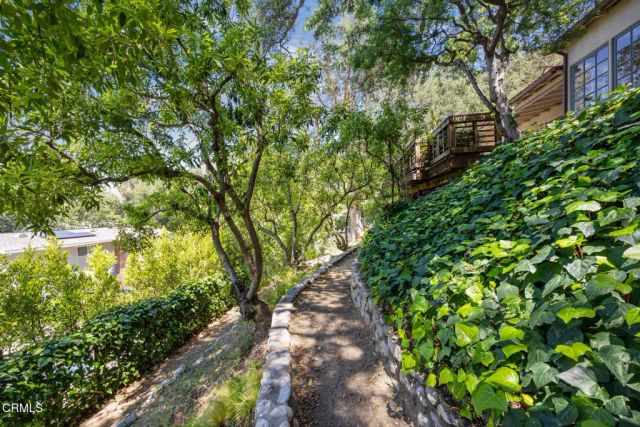 3243 Menlo Drive, Glendale, CA 91208