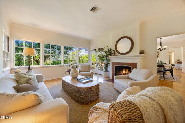 3243 Menlo Drive, Glendale, CA 91208