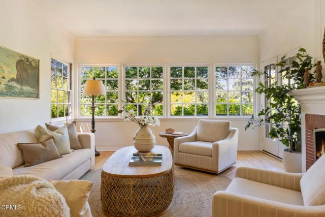 3243 Menlo Drive, Glendale, CA 91208