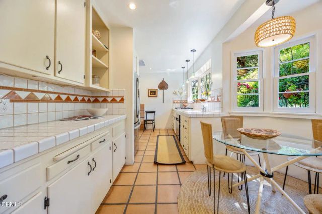3243 Menlo Drive, Glendale, CA 91208