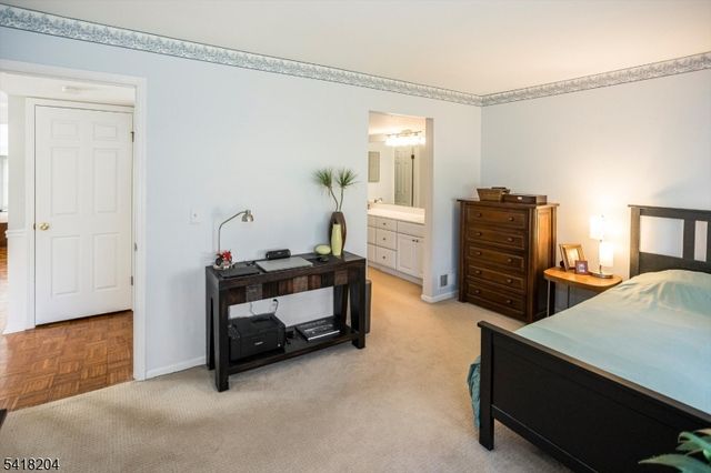 35 Cambridge Rd, Bedminster Twp., NJ 07921