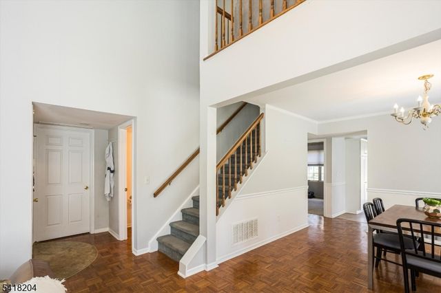 35 Cambridge Rd, Bedminster Twp., NJ 07921