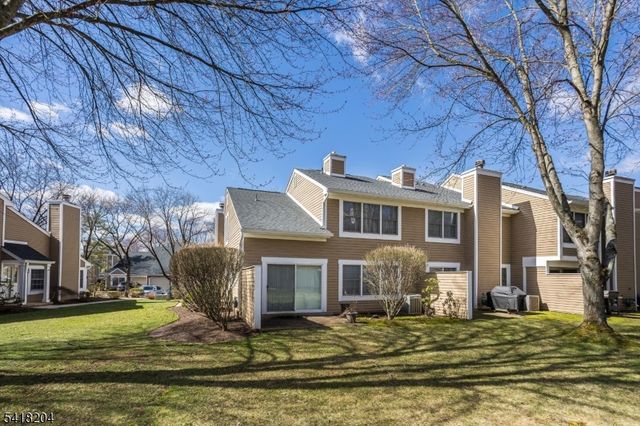 35 Cambridge Rd, Bedminster Twp., NJ 07921