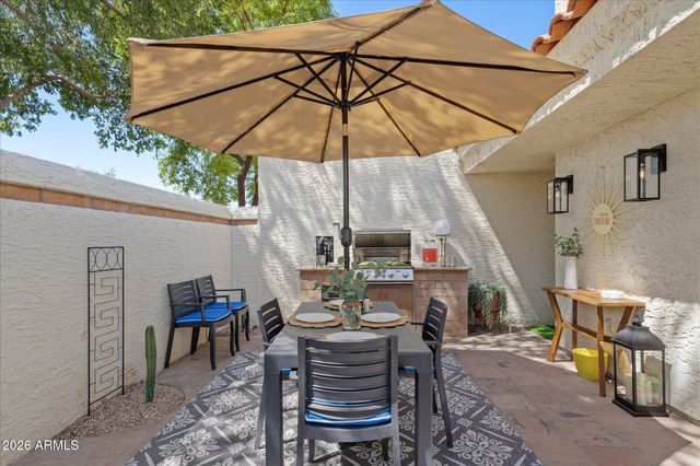 5805 N 24TH Place, Phoenix, AZ 85016