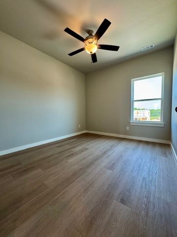 1905 SW Poigai Court 1, Bentonville, AR 72712