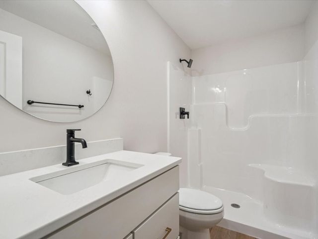 586 Maclan Circle, Iowa City, IA 52246