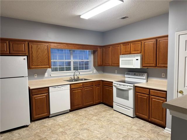 2468 brianna Drive, Hampton, GA 30228