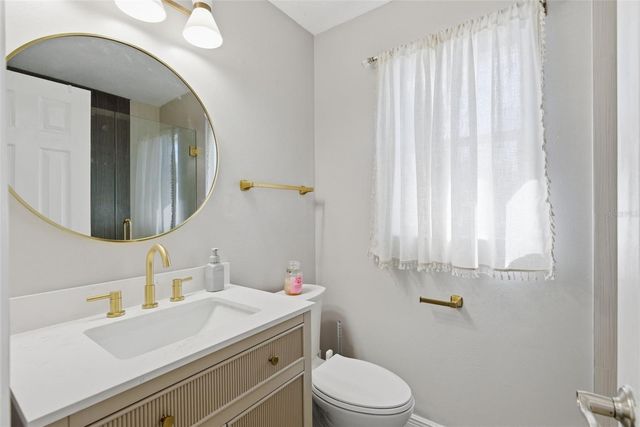 7904 N WOODLYNNE AVENUE, Tampa, FL 33614