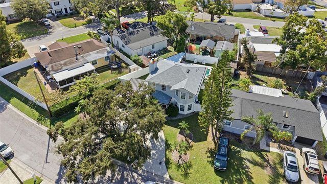 7904 N WOODLYNNE AVENUE, Tampa, FL 33614