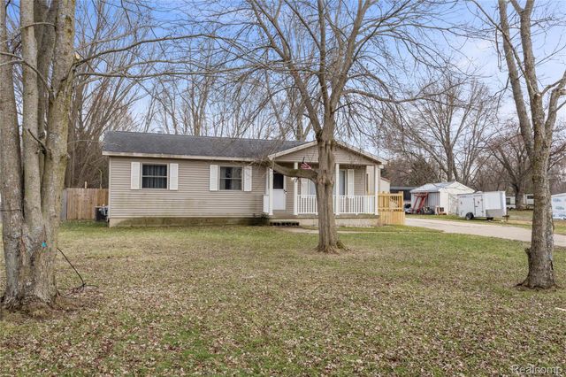 2411 Bingham Road, Vienna Charter Township, MI 48420