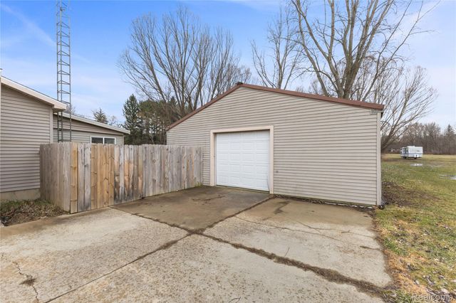 2411 Bingham Road, Vienna Charter Township, MI 48420