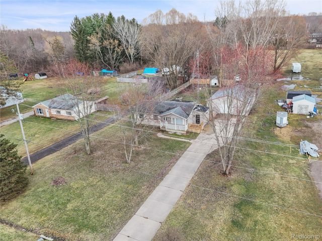 2411 Bingham Road, Vienna Charter Township, MI 48420