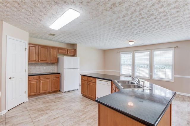 69 Clubhouse Drive, Jefferson, GA 30549