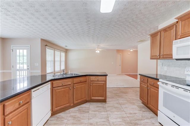 69 Clubhouse Drive, Jefferson, GA 30549