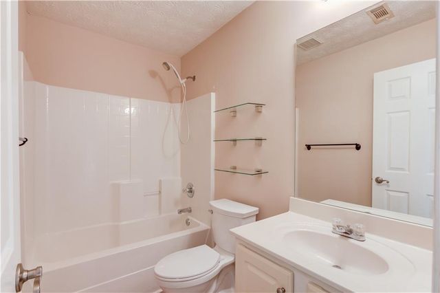 69 Clubhouse Drive, Jefferson, GA 30549