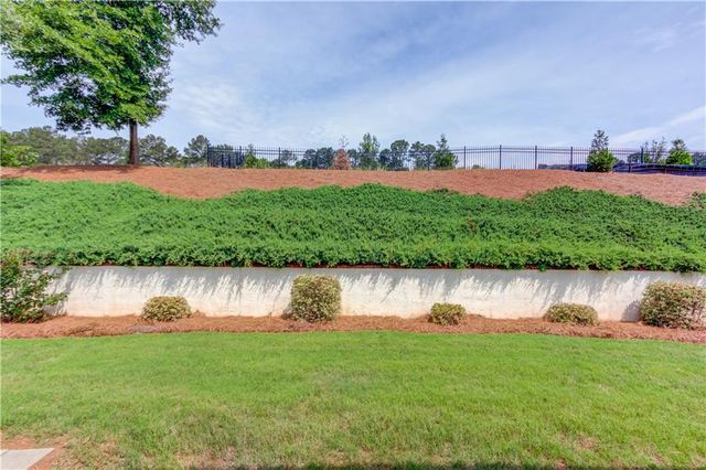 69 Clubhouse Drive, Jefferson, GA 30549