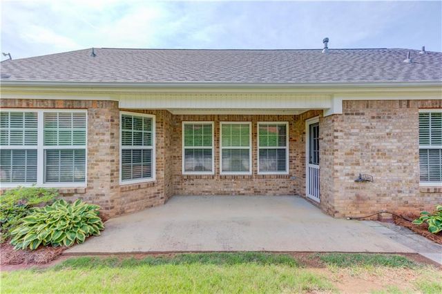 69 Clubhouse Drive, Jefferson, GA 30549