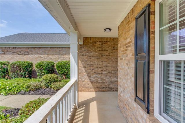 69 Clubhouse Drive, Jefferson, GA 30549