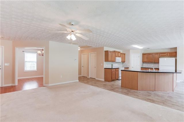 69 Clubhouse Drive, Jefferson, GA 30549