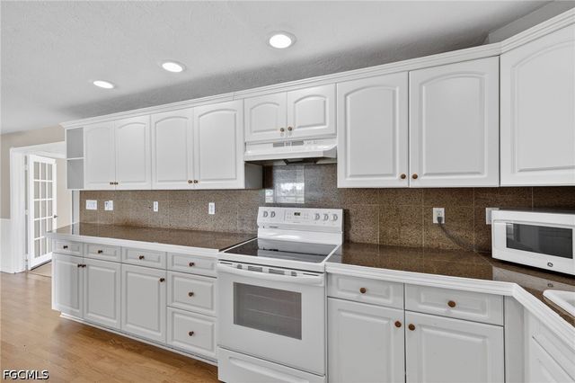2623 NE 22nd AVE, Cape Coral, FL 33909