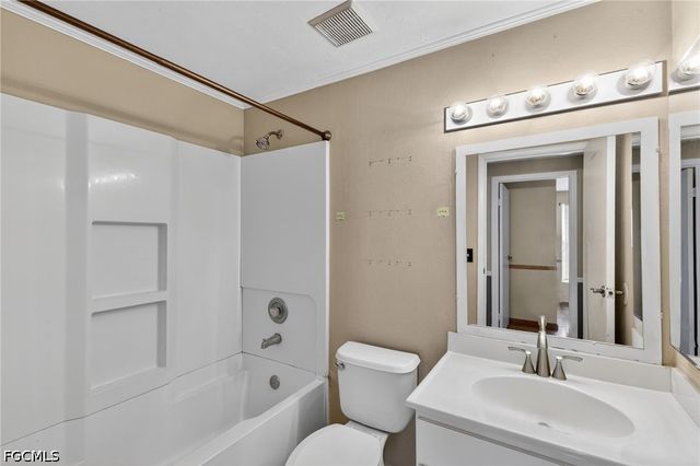 2623 NE 22nd AVE, Cape Coral, FL 33909