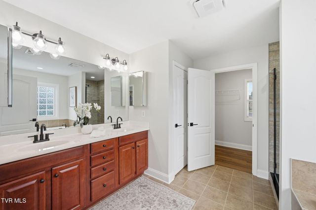 116 Mary Anne Keys Lane, Johnson City, TN 37601