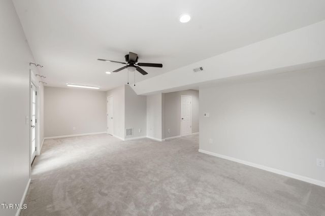 116 Mary Anne Keys Lane, Johnson City, TN 37601