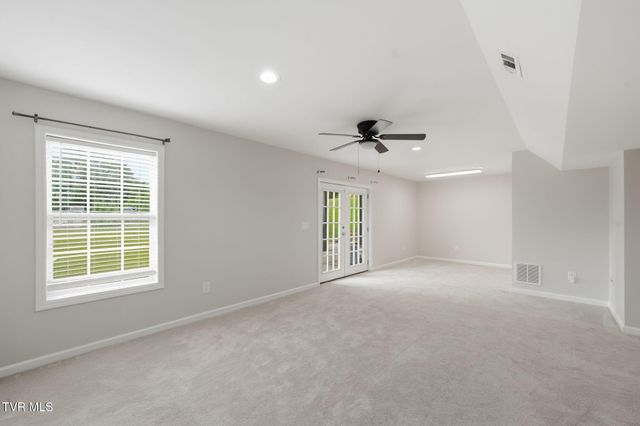 116 Mary Anne Keys Lane, Johnson City, TN 37601
