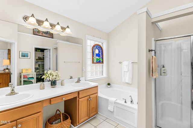 2203 Summit Drive, Hillsborough, NC 27278