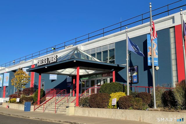 930 Cove Road 2, Stamford, CT 06902